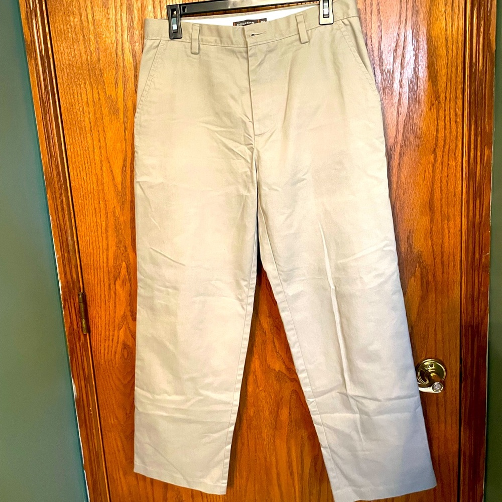 Dockers Khakis 31x30
